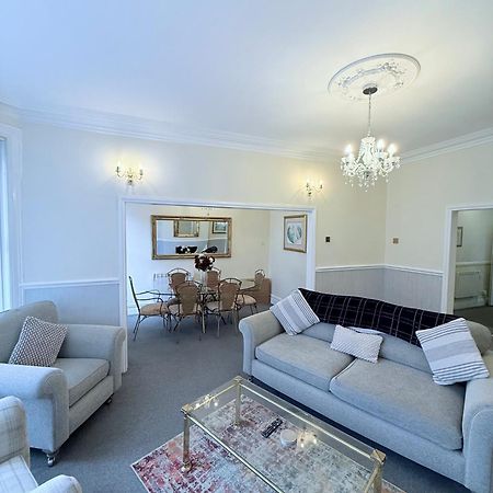 Large Luxury Apartment Blackpool Luaran gambar