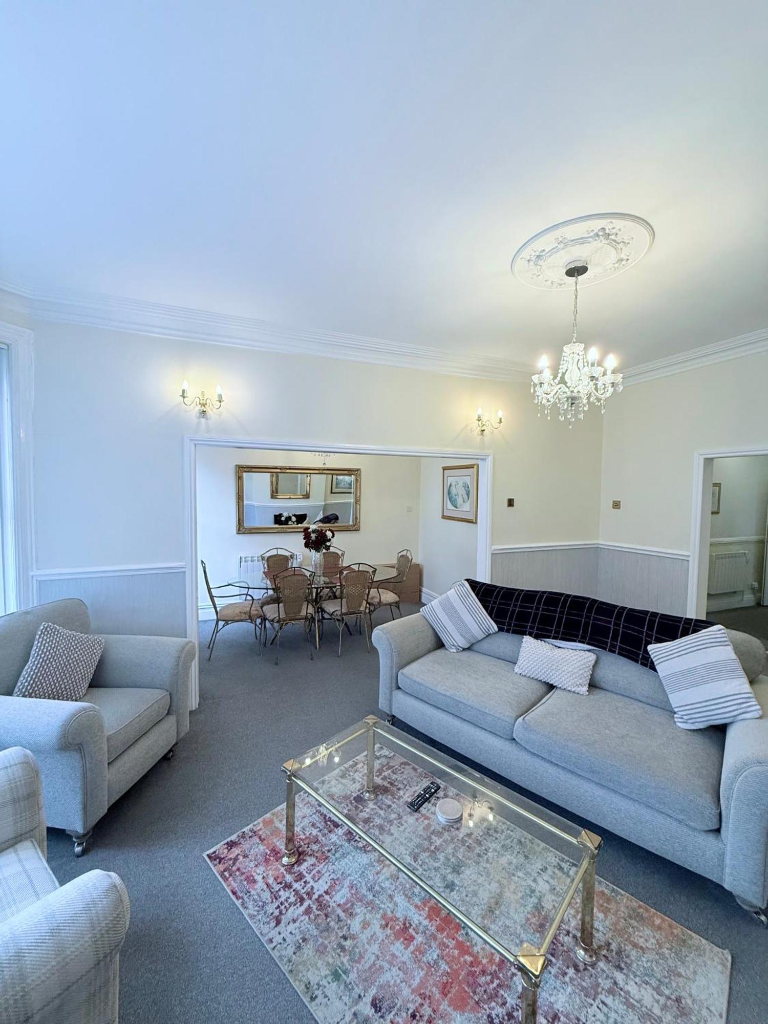 Large Luxury Apartment Blackpool Luaran gambar